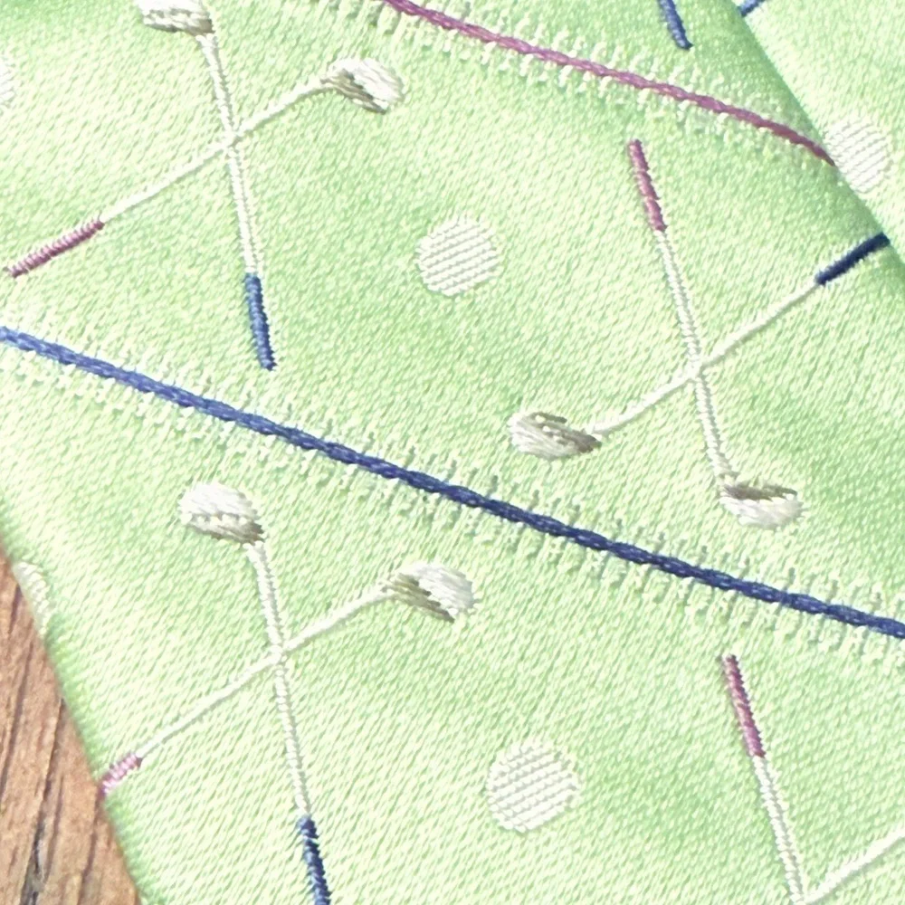 Van Heusen Silk Golf Club Tie Bright Green 100% Silk 58.5